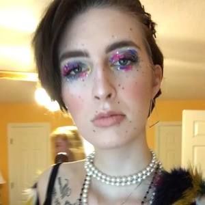 Meet your Posher, Lees